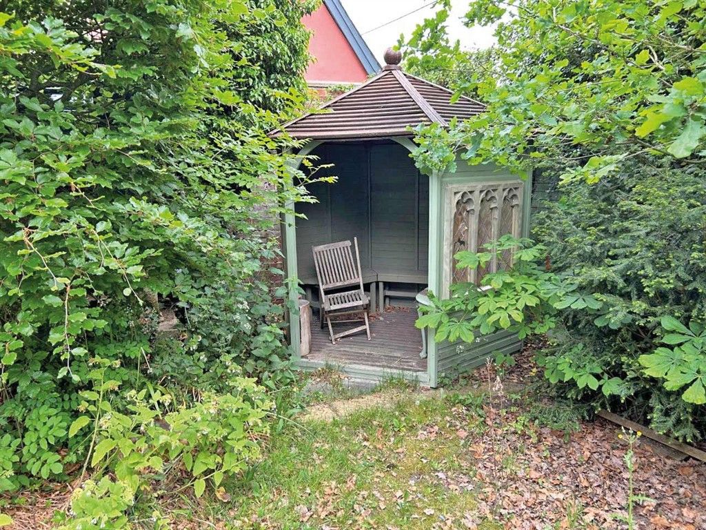 Property photo 2 of 5