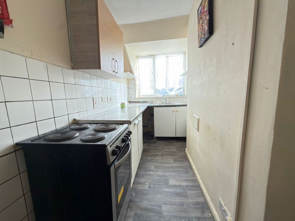 Property photo 3 of 4