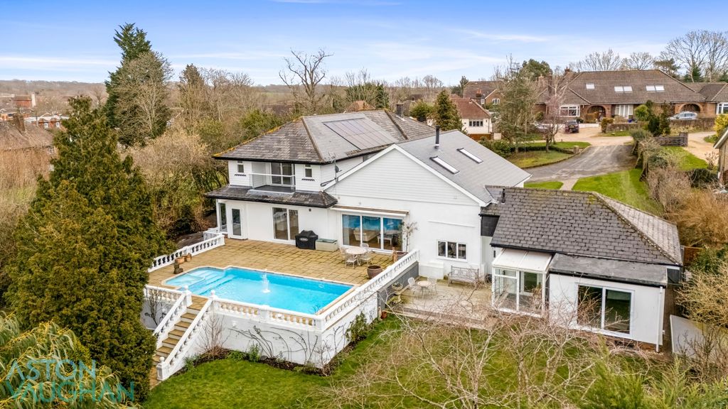 Property photo 2 of 33 4913464