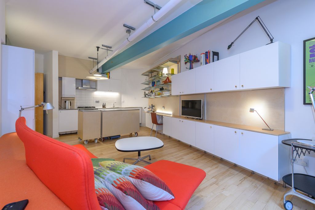 Property photo 3 of 16