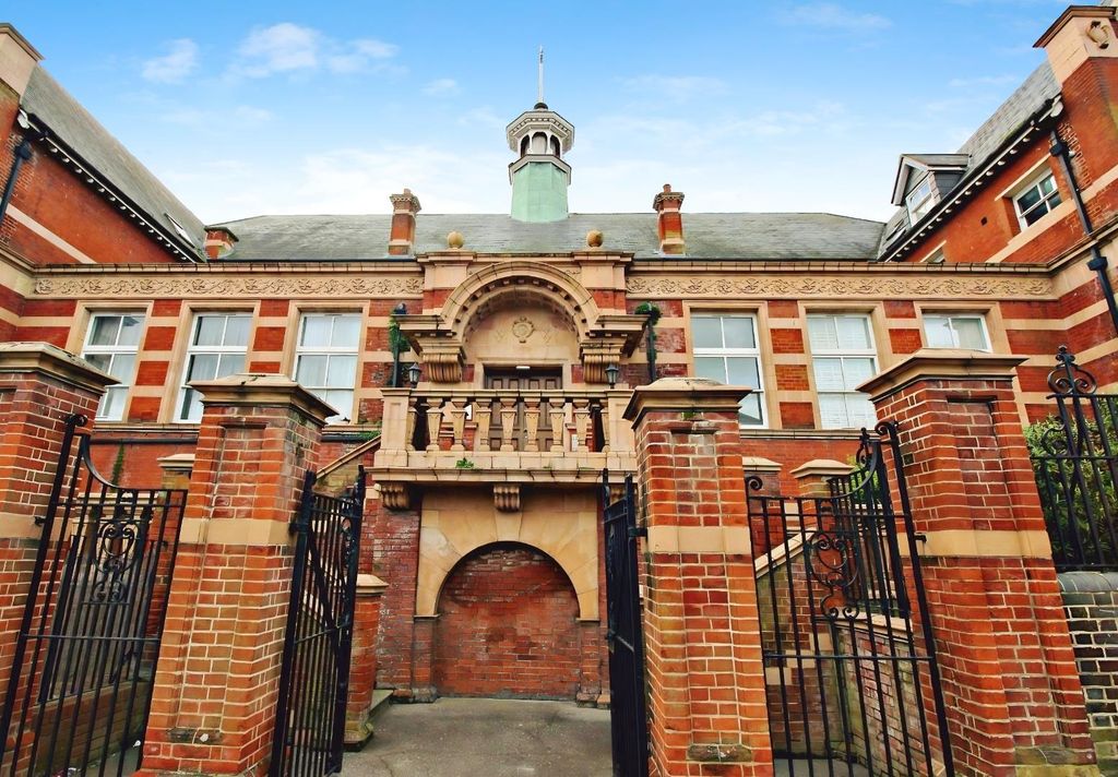 Property photo 1 of 29 Ec7469Da-Screenshot 202025-10-14 20150838.Png