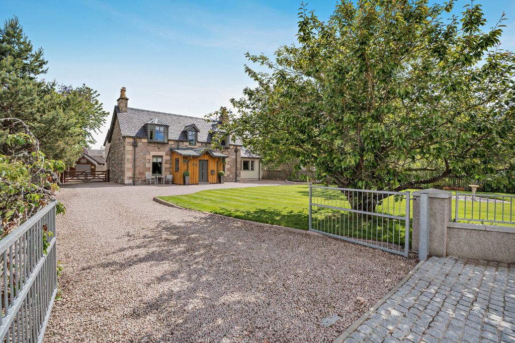 Property photo 2 of 25 Caralan
