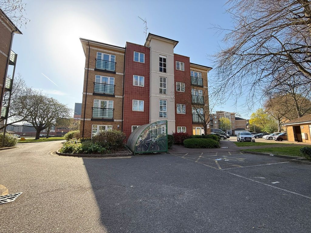 Property photo 1 of 9 Front