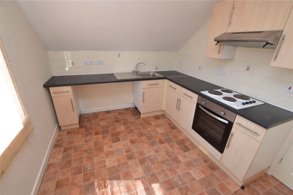 Property photo 3 of 7 Picture No. 22