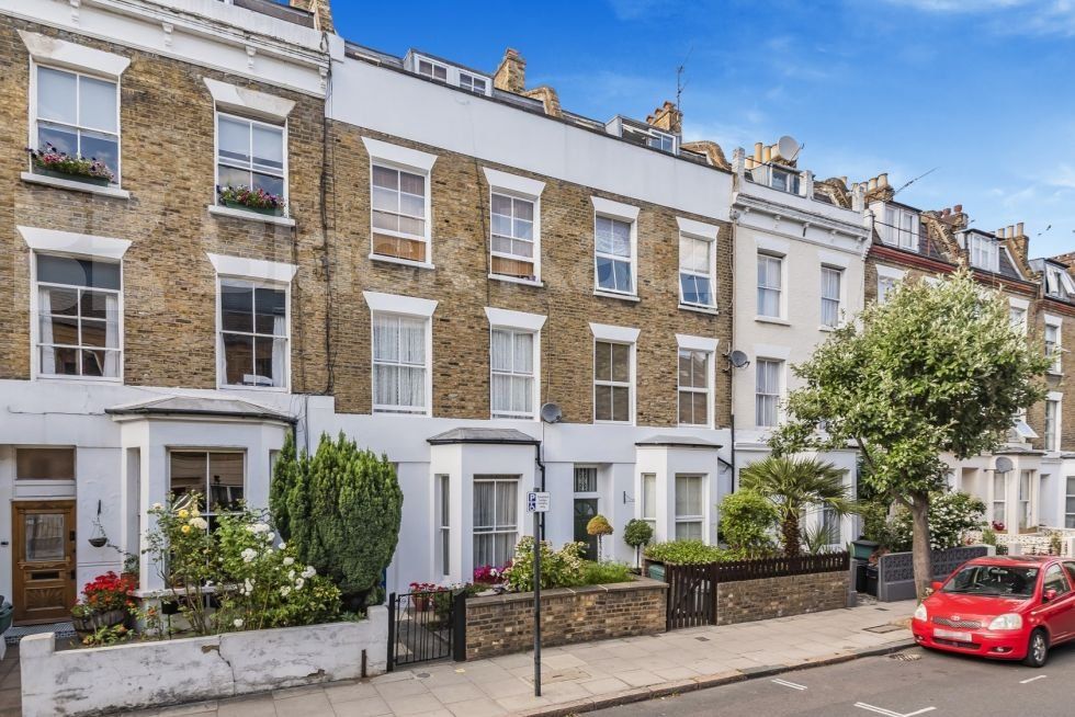 Property photo 1 of 1