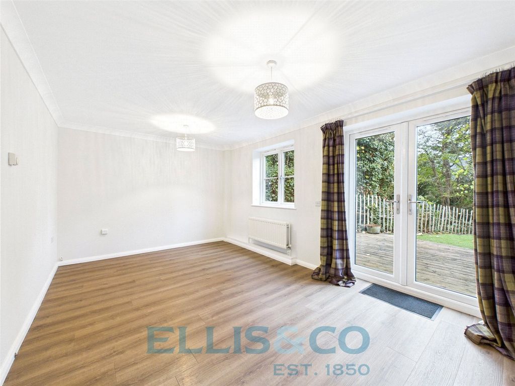 Property photo 3 of 14 Picture No. 40