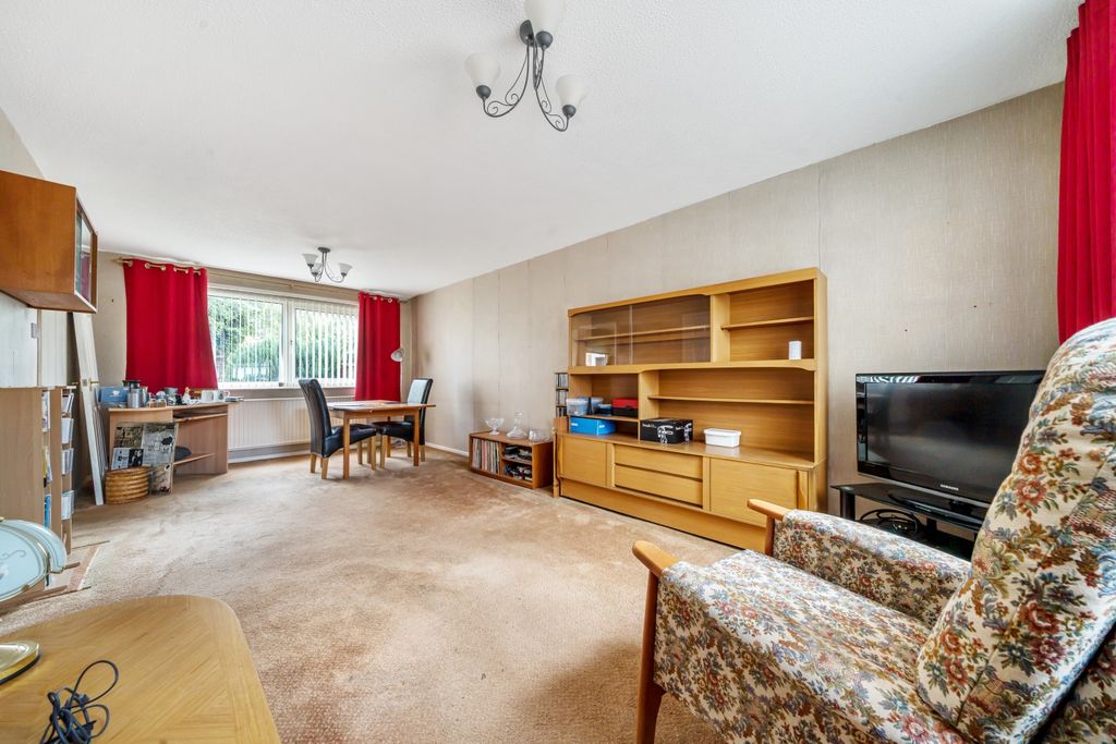 Property photo 2 of 10 1320824-9-687A15E933629