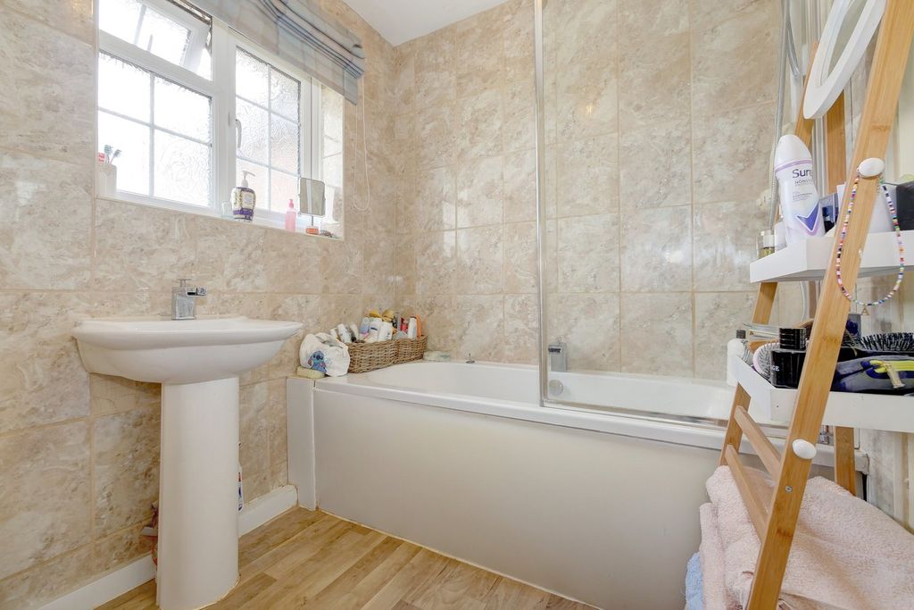 Additional image 17 of 5 bed detached house for saleHawthylands Road, Hailsham BN27