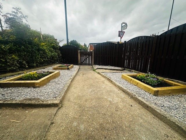 Property photo 2 of 7 Garden