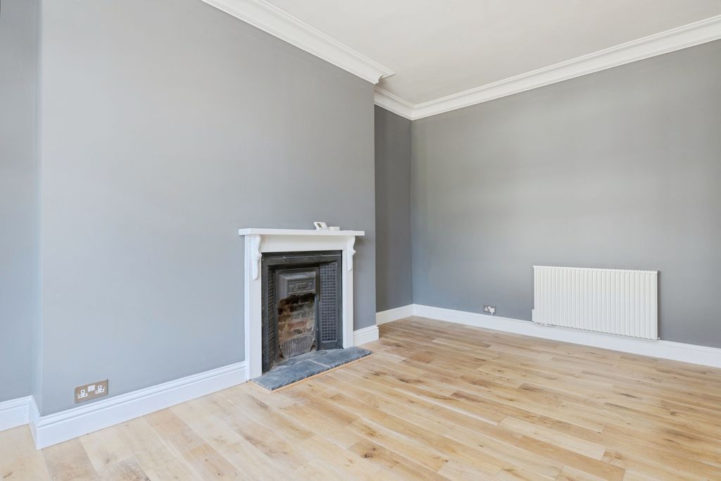 Property photo 3 of 15 Pbox-Img.Jpg