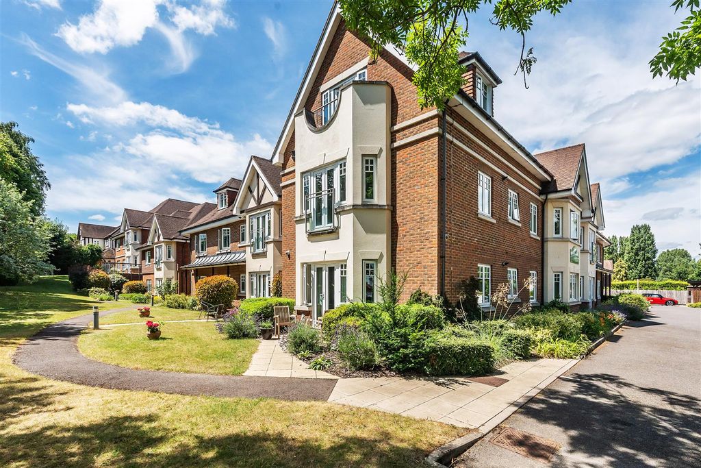 Property photo 1 of 13 5-Harroway-Manor-5.Jpg