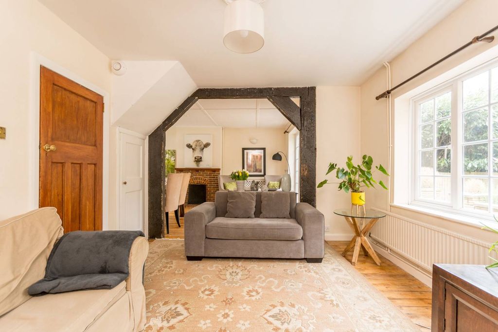 Property photo 2 of 18