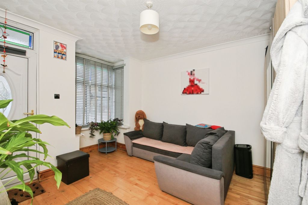 Property photo 3 of 17