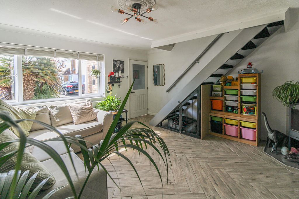 Property photo 3 of 16 Living Room