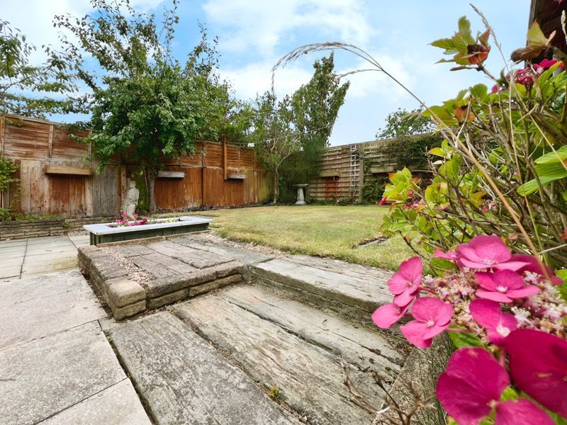 Property photo 2 of 20 Photo 11