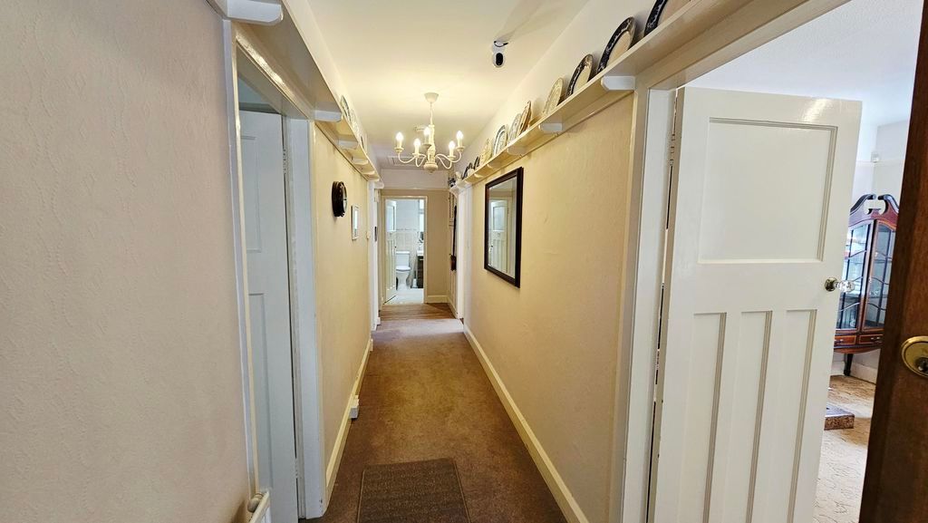 Property photo 3 of 23 Photo 12