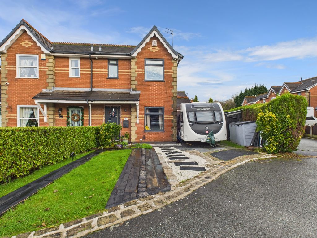 Property photo 1 of 23 Cam03729G0-Pr0195-Still041