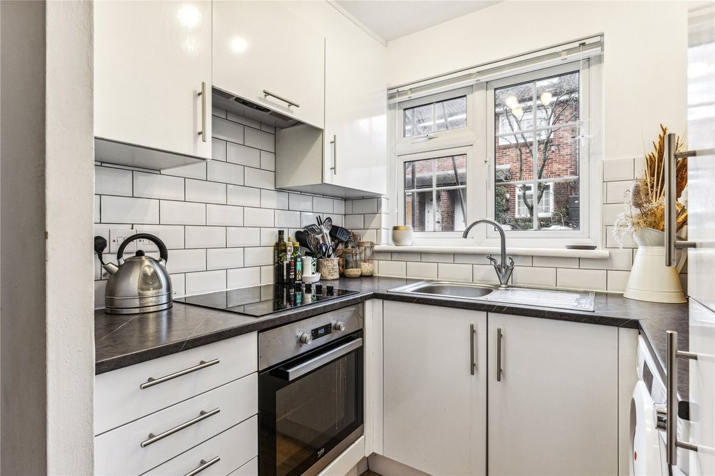 Property photo 2 of 12 Kitchen