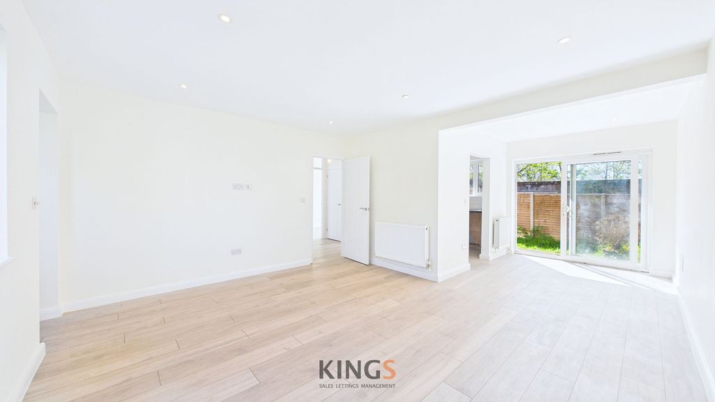 Property photo 2 of 14 Living Room