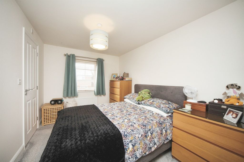 Property photo 3 of 15