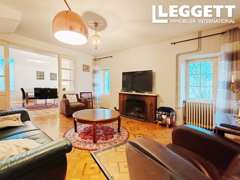 Property photo 3 of 10