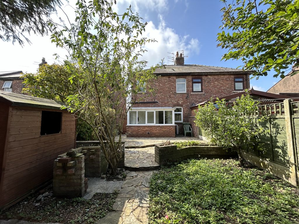 Property photo 2 of 18