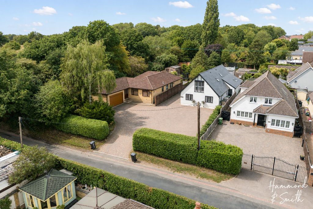 Property photo 1 of 43