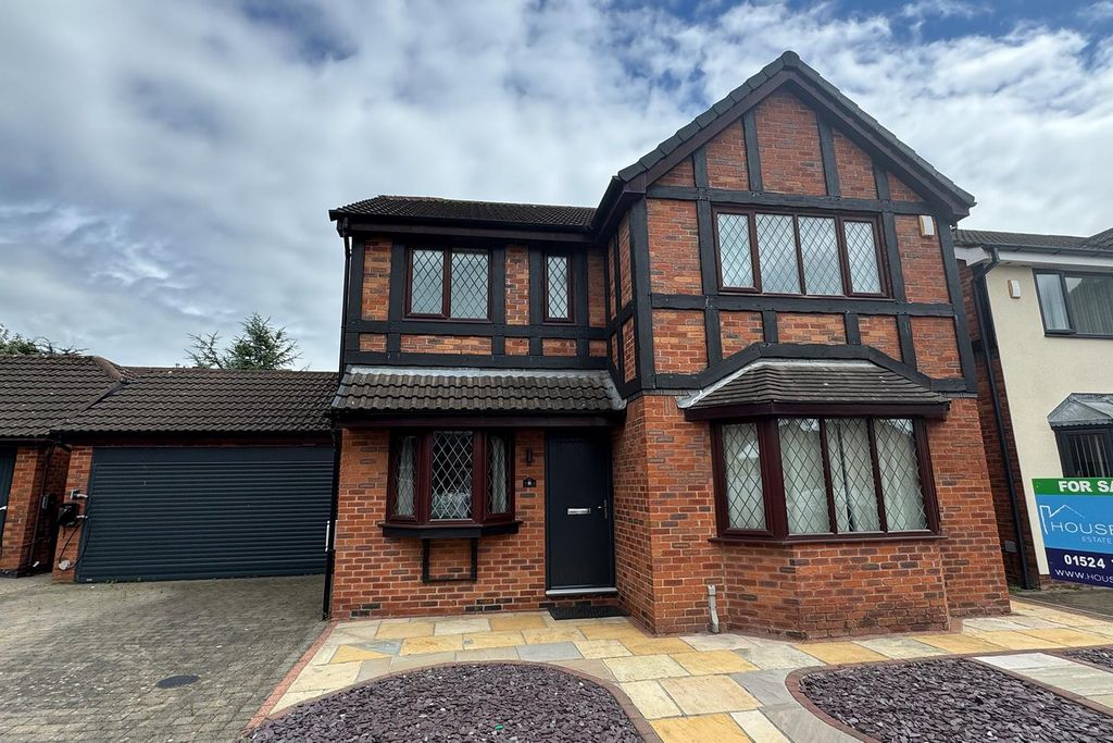 Property photo 1 of 30