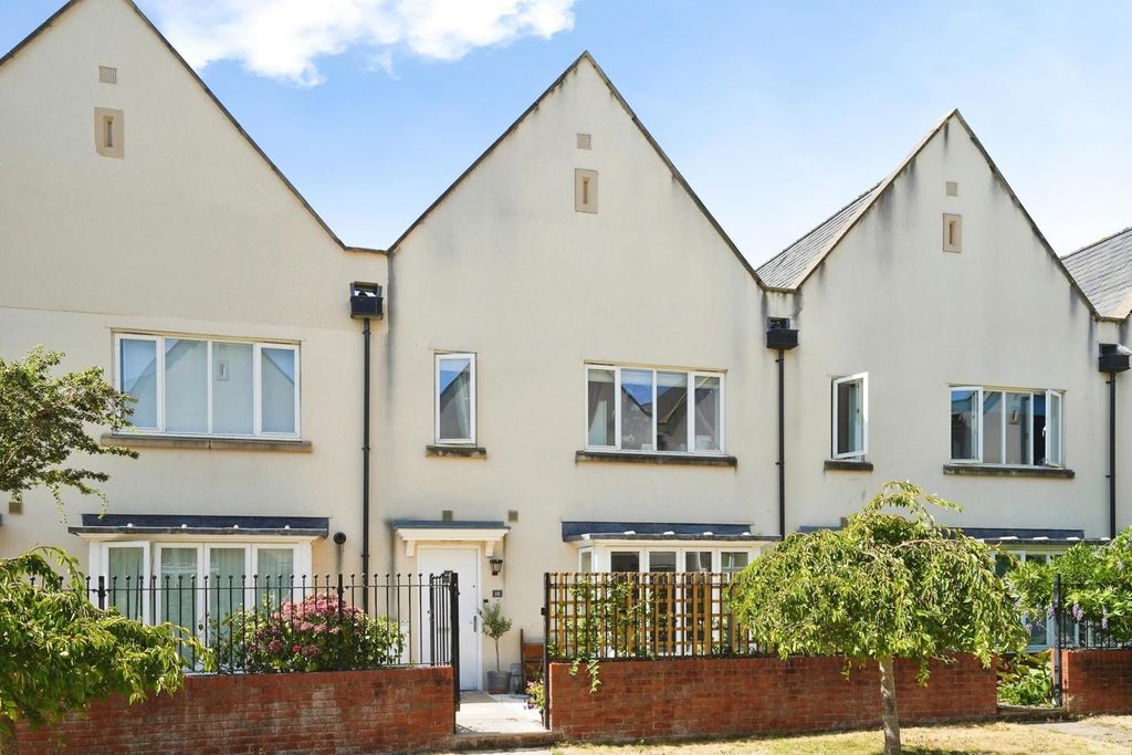 Property photo 1 of 25 Pbox-Img.Jpg