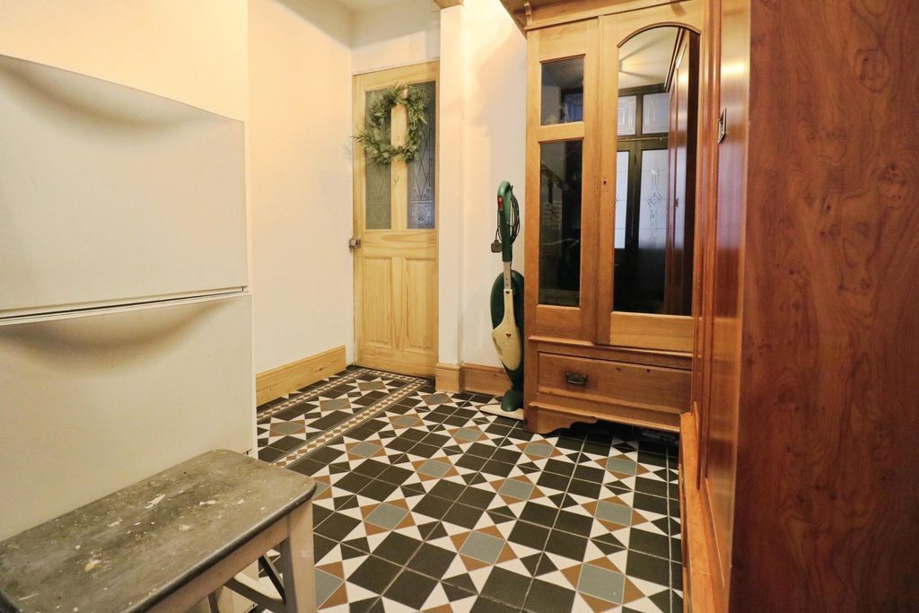 Property photo 2 of 21 Photo 21