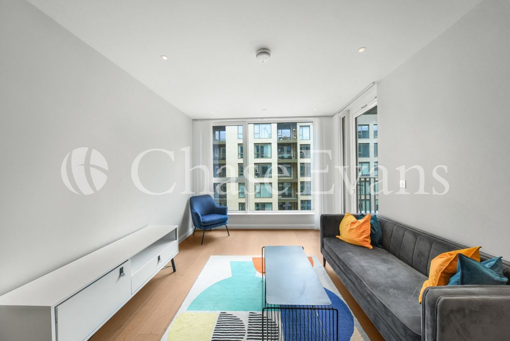 Property photo 1 of 15 Phoenix Court, Oval