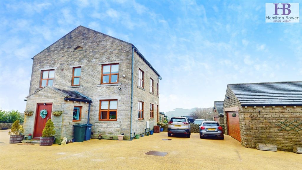 Property photo 1 of 37 External