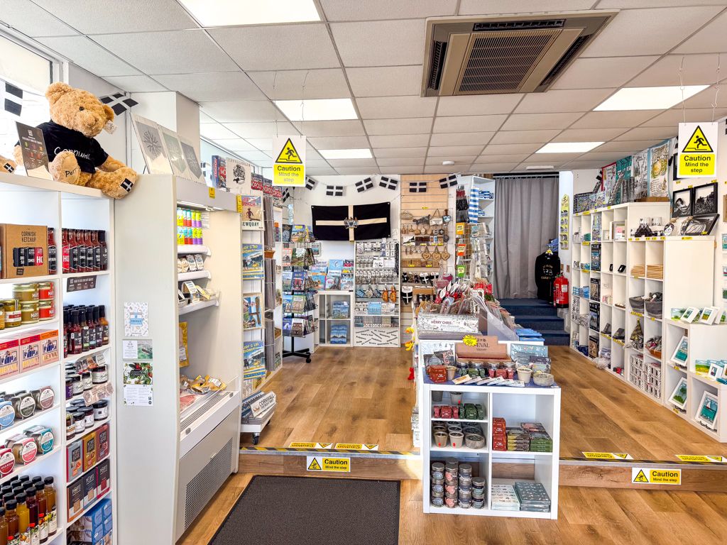 Property photo 2 of 8 Photo 4