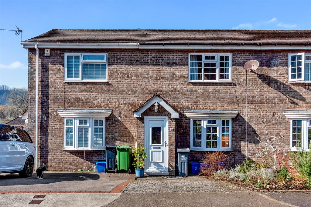 Property photo 1 of 25 Castell-Coch-View-23.Jpg