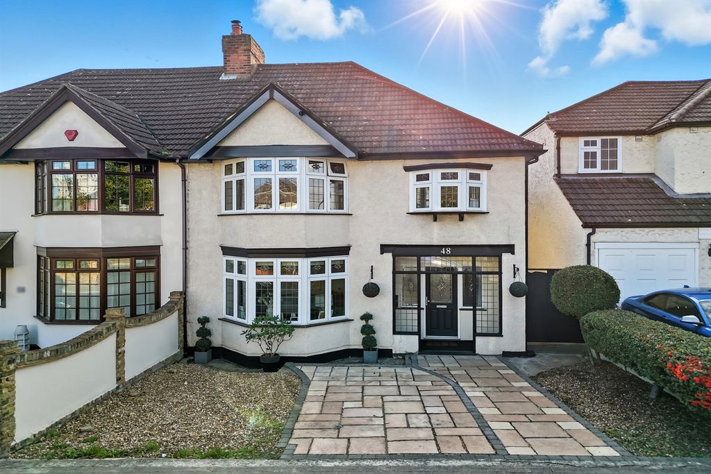 Property photo 1 of 45 Slewins Lane