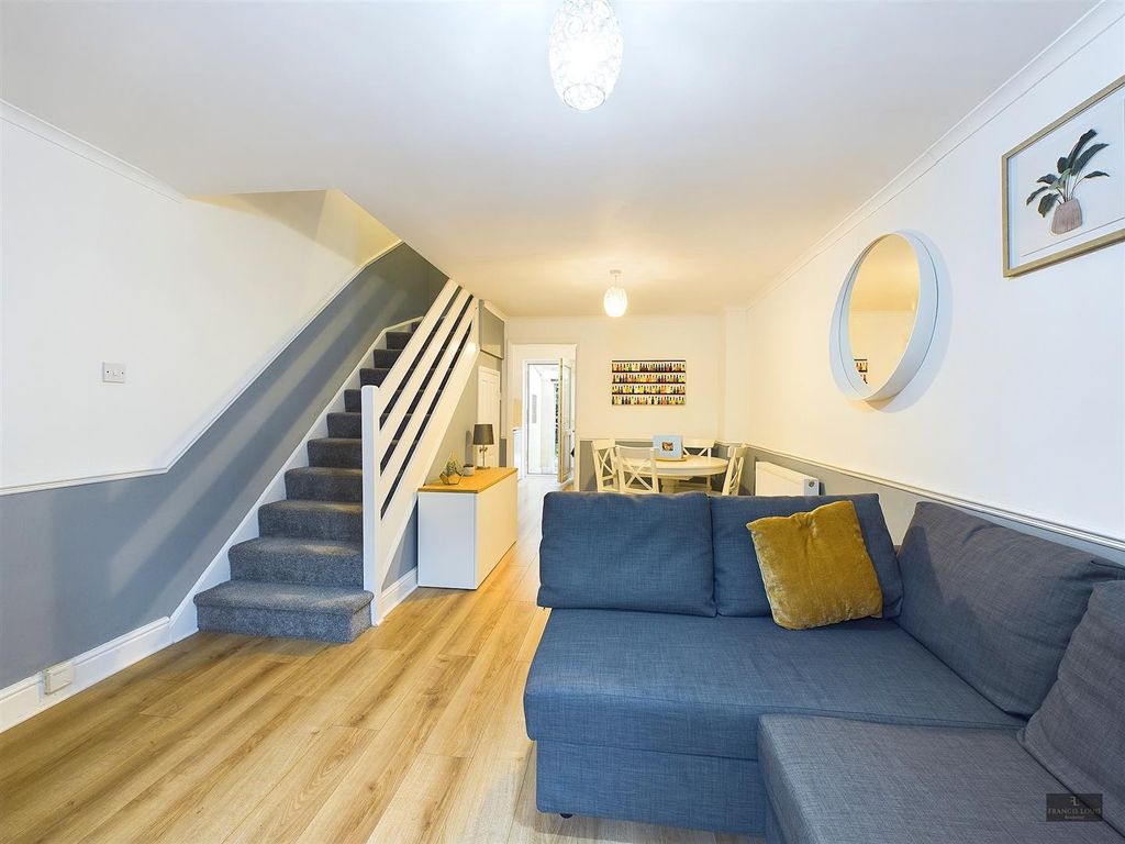 Property photo 1 of 10 Cam02887G0-Pr0296-Still004.Jpg