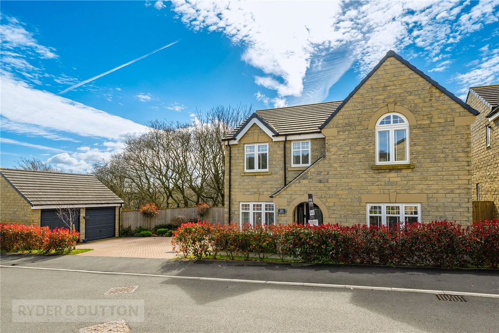 Property photo 1 of 25 Front