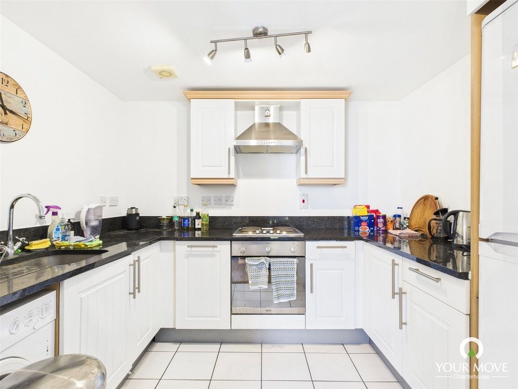 Property photo 3 of 15 Picture No. 02