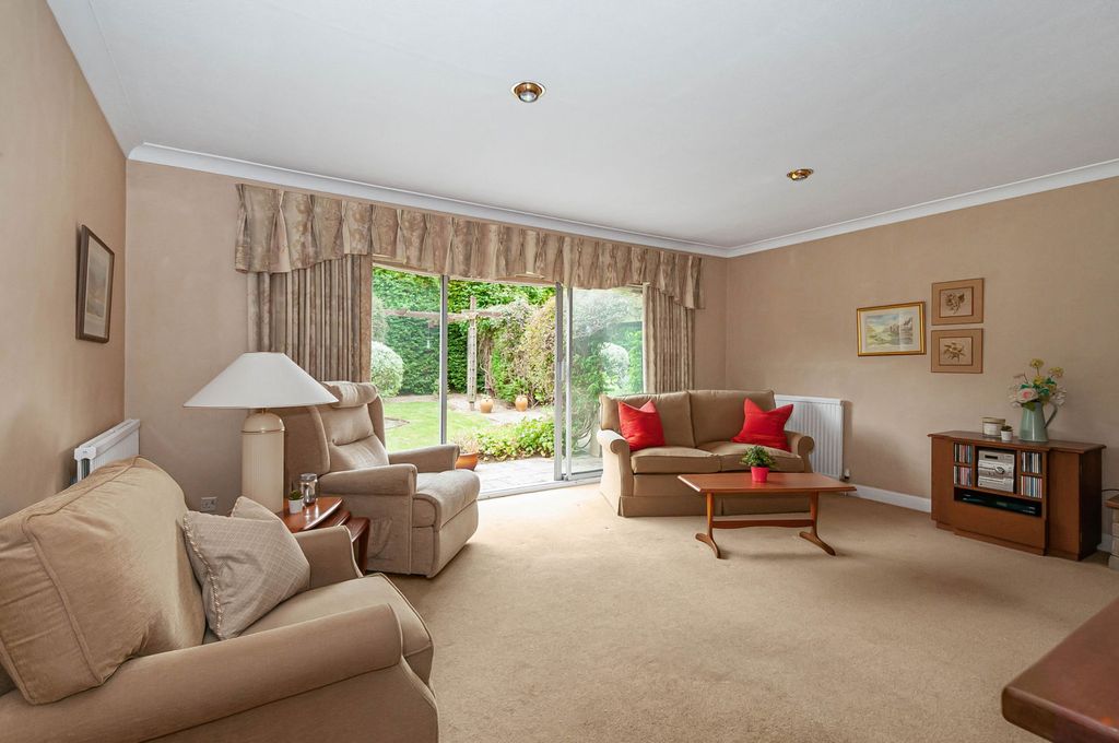 Property photo 3 of 21