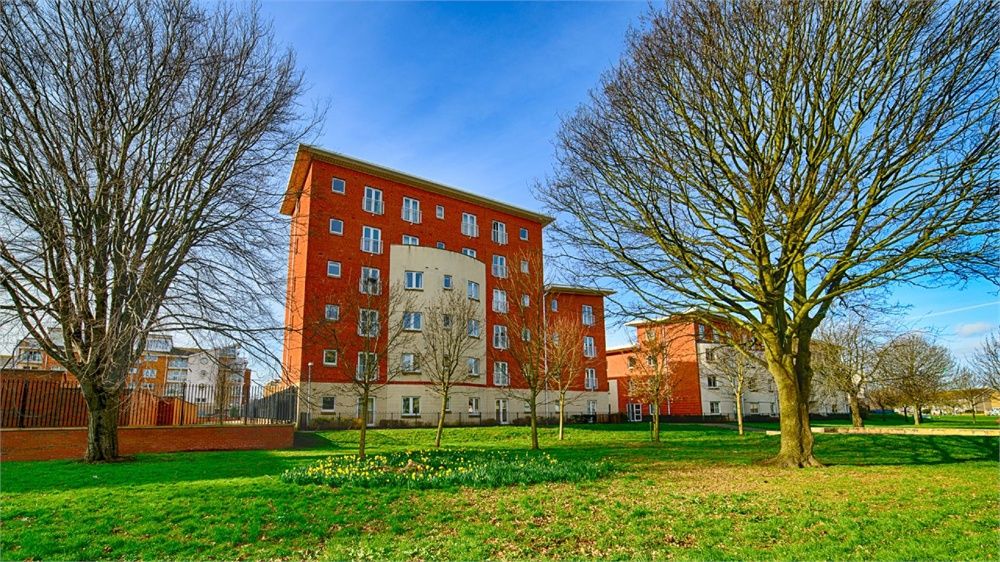 Property photo 1 of 2