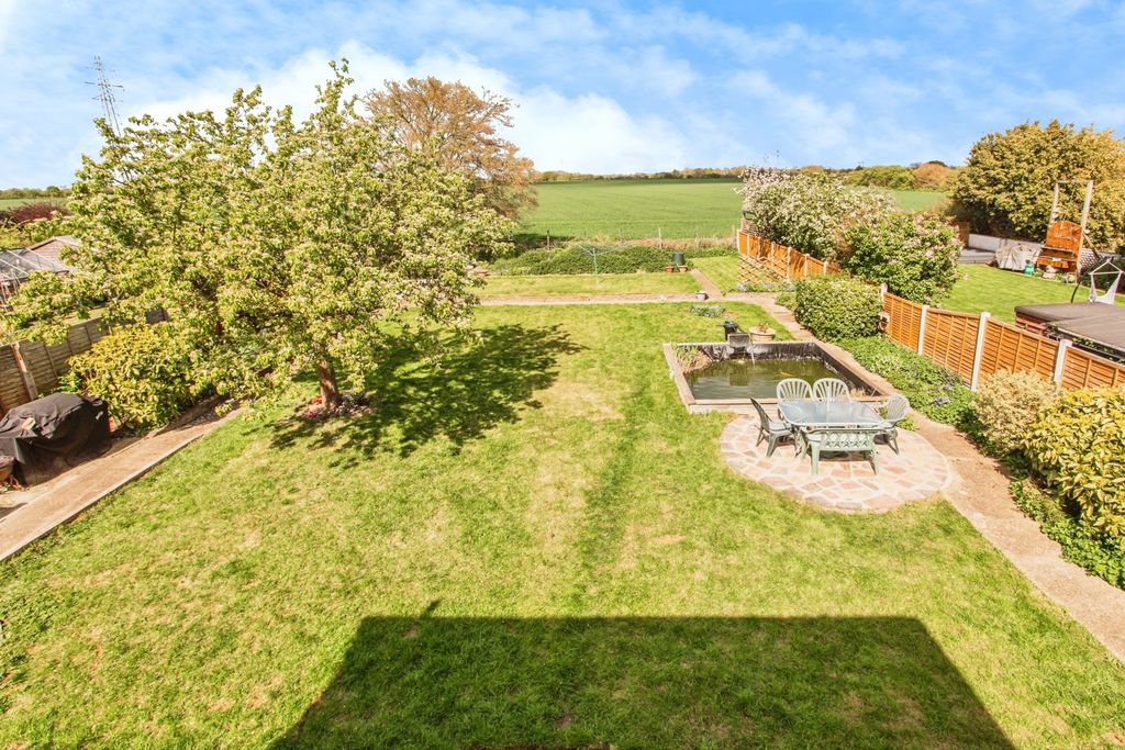 Property photo 1 of 19 Stunning Views