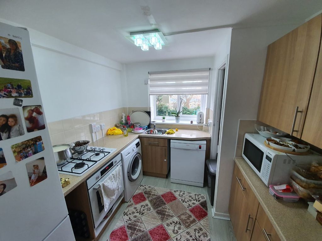 Property photo 2 of 8 Photo 1