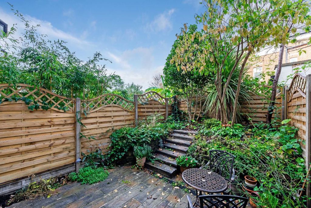 Property photo 3 of 6