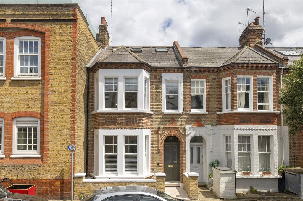 Property photo 1 of 15 External