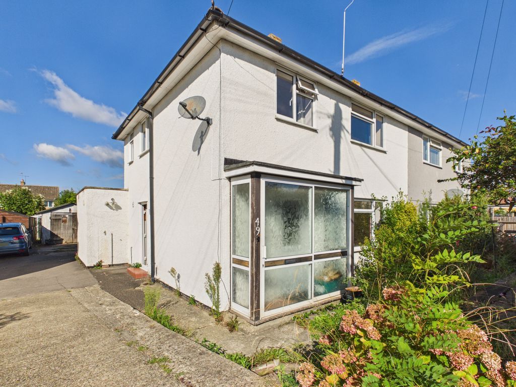 Property photo 1 of 11 Front