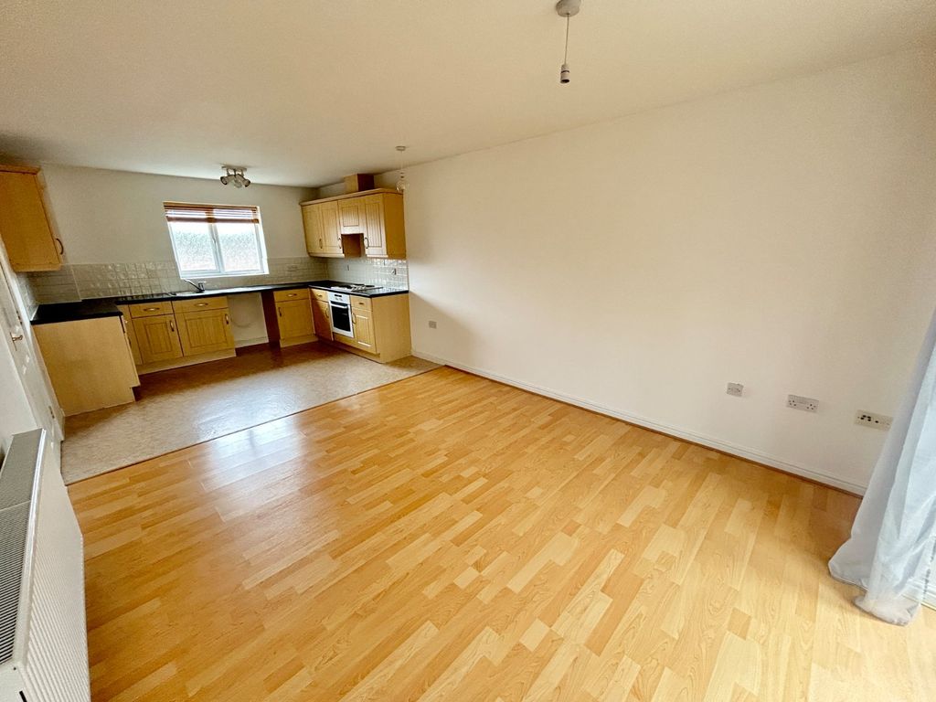 Property photo 3 of 12 Picture No. 18