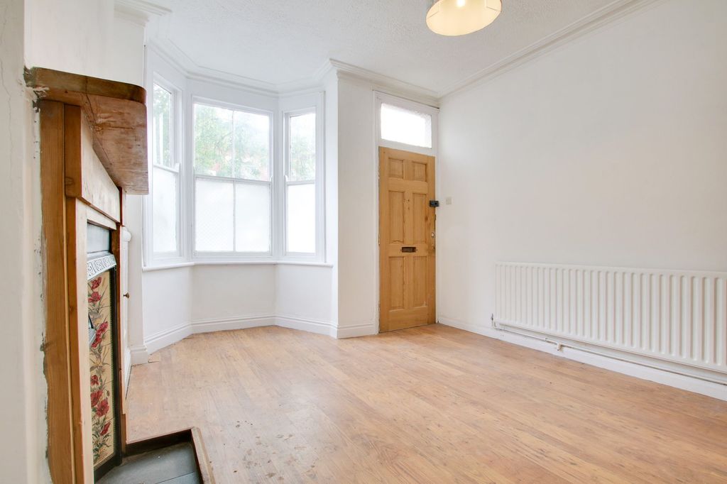 Property photo 2 of 22