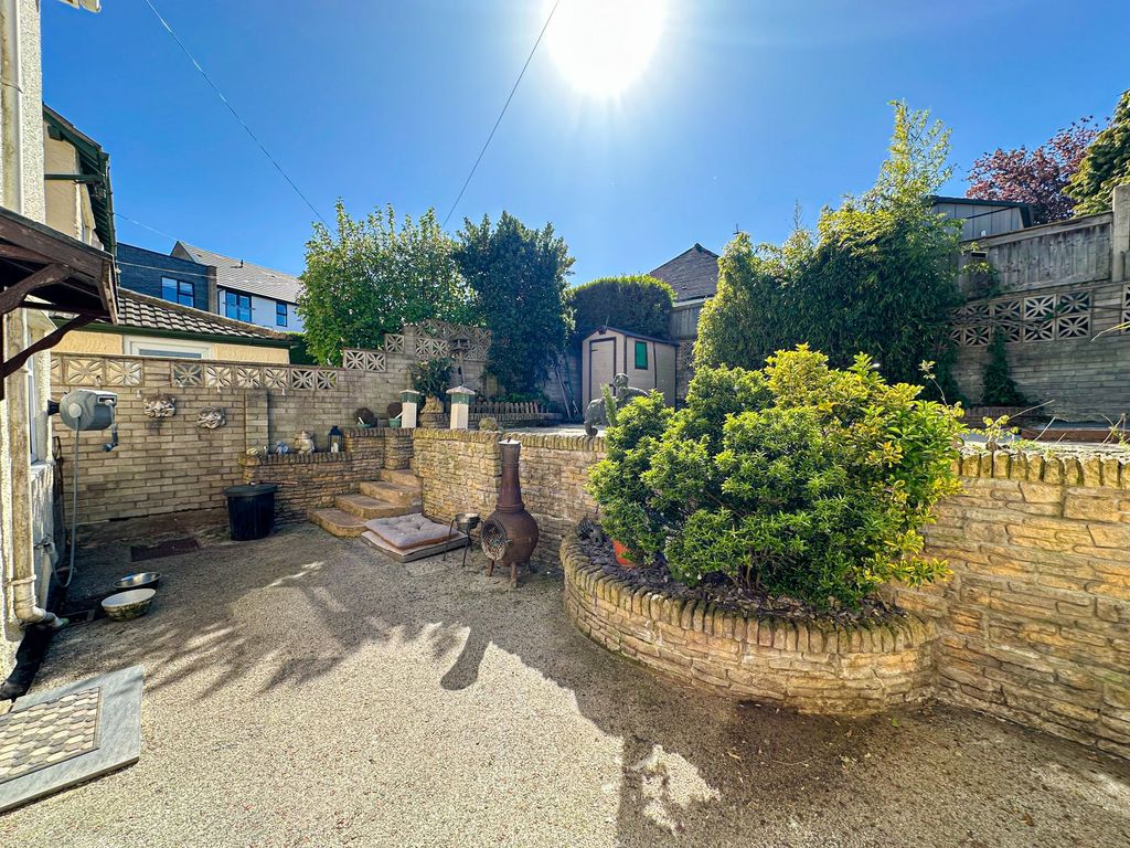 Property photo 3 of 19