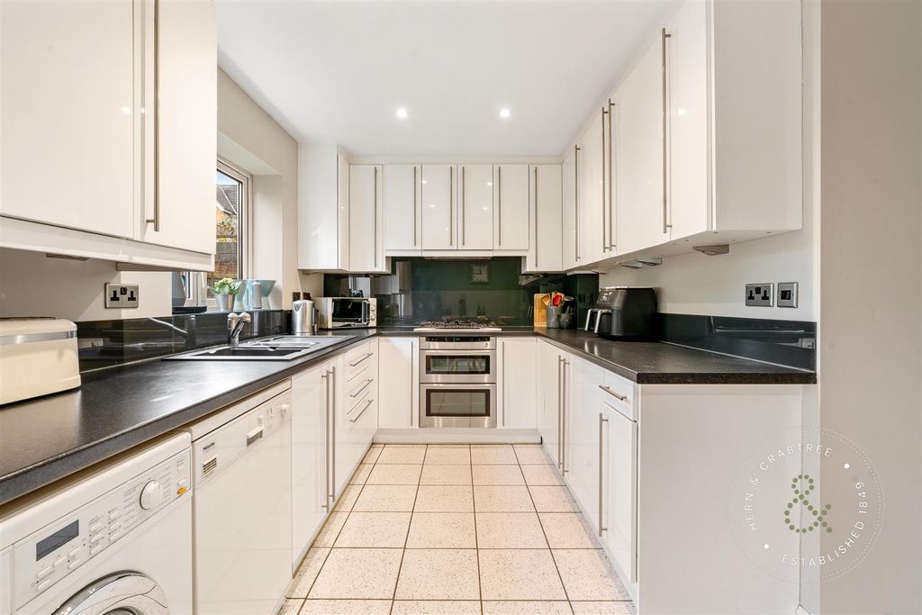 Additional image 6 of 5 bed town house for saleBarquentine Place, Cardiff Bay CF10