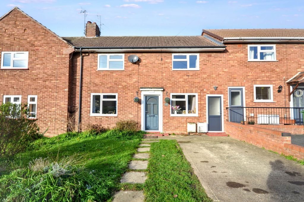 Property photo 1 of 17